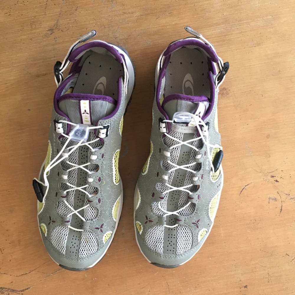 Salomon water shoes